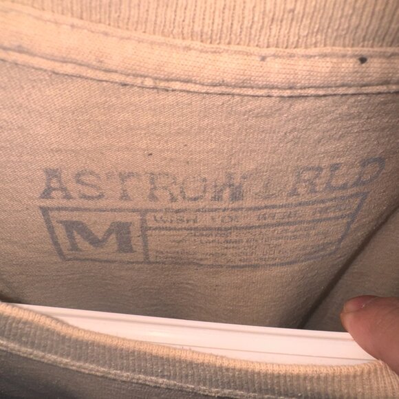 Astroworld Merch T-Shirt - Medium - Picture 4 of 6